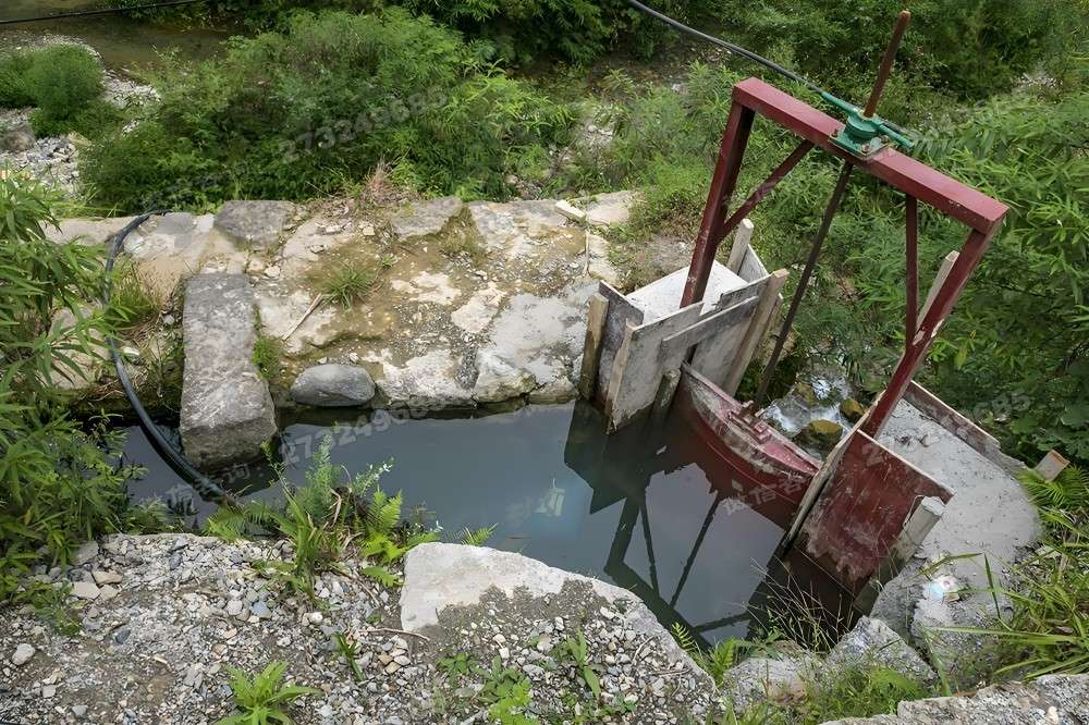 彭泽县小型机闸一体渠道闸门