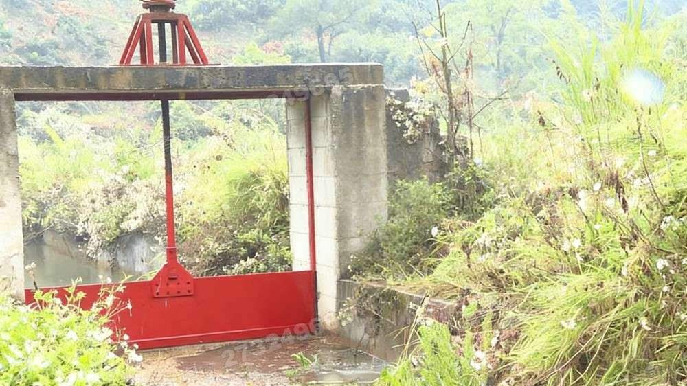 登封三角架铸铁闸门