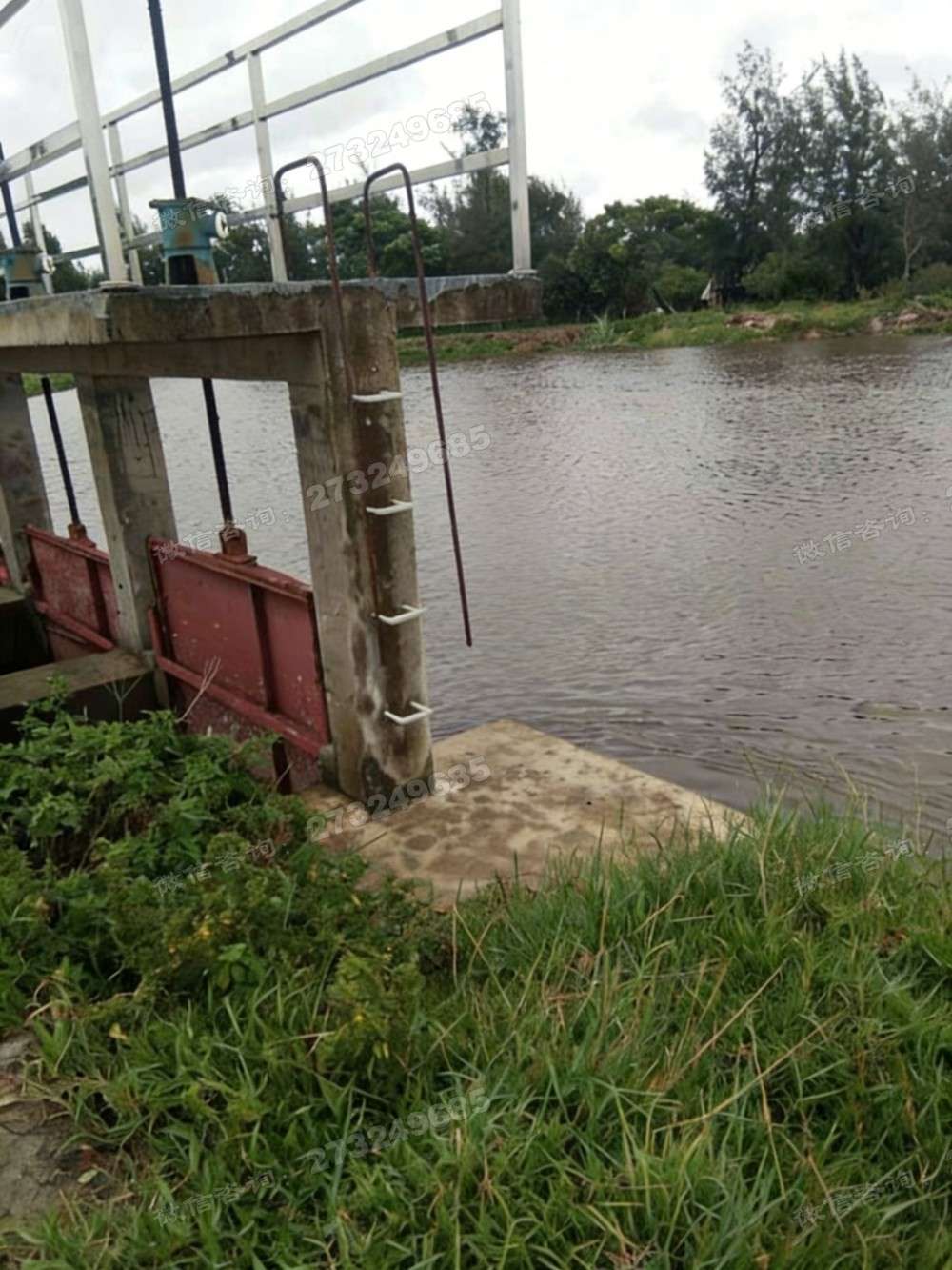 桂林河道双开铸铁闸门
