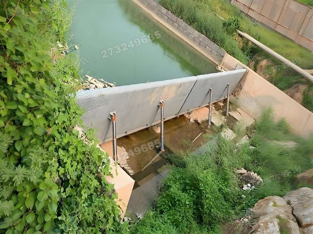 共青城蓄水液压钢坝